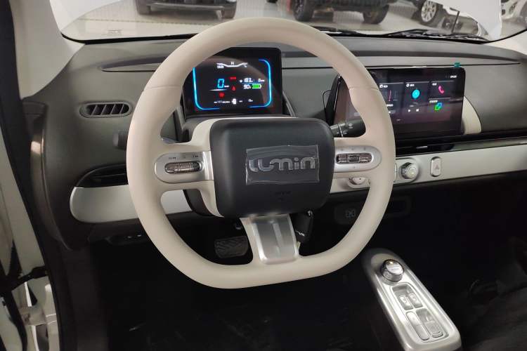 Used CHANGAN NEVO Lumin 2026 Model Treasure Edition 205km Passionate Beige Ningde Steering Wheel