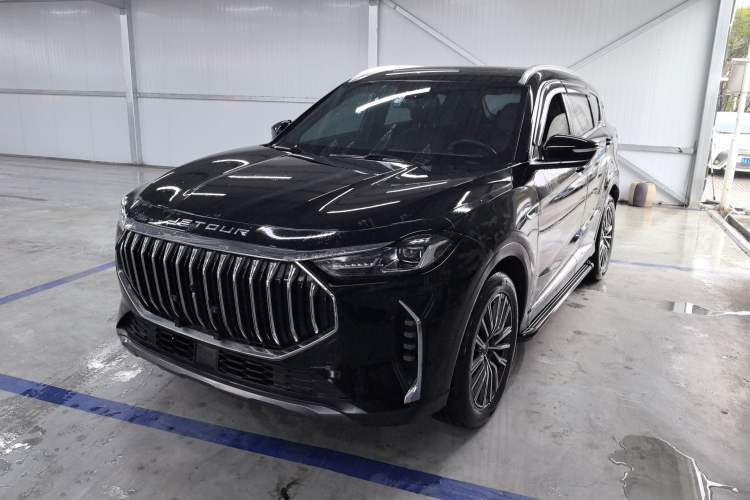 Used JETOUR X70 PLUS 2023 1.5T DCT Brave PLUS 5-Seater
