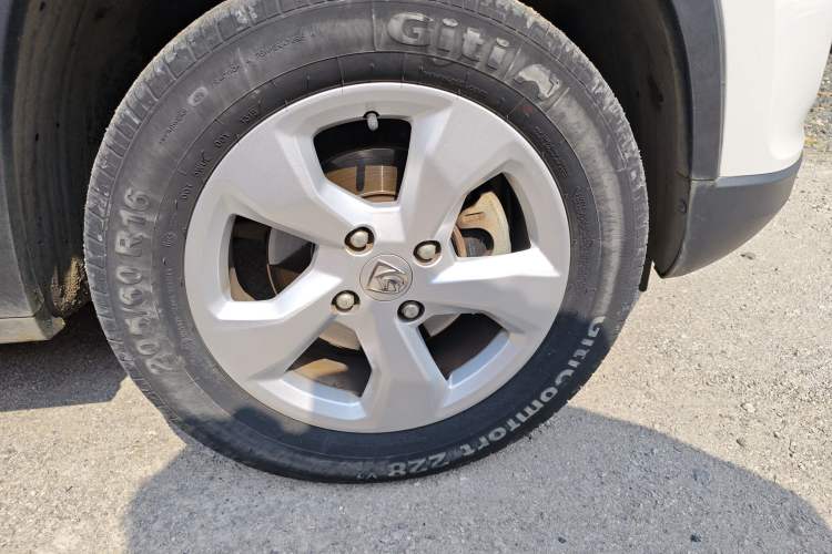 Used Baojun 510 2017 1.5L Manual Fashion Model