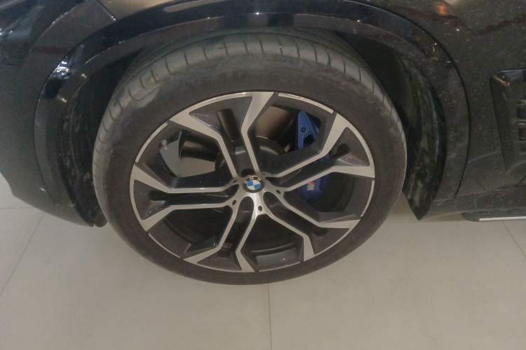 Used BMW X5 2023 xDrive 40Li Luxury Edition M Sport Night Vision Package