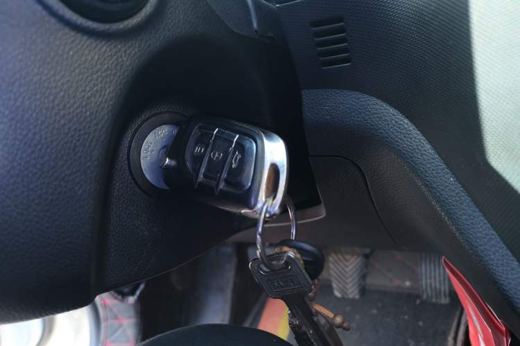 Used Soueast DX3 2016 1.5L Manual Luxury Model
