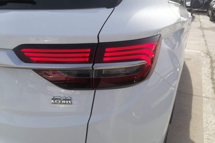 Used Geely Auto Coolray 2019 260T DCT Knight China VI Standard
