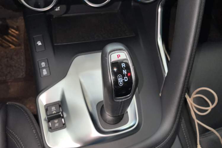 Used Jaguar E-PACE 2018 P200 S China VI Gear Lever