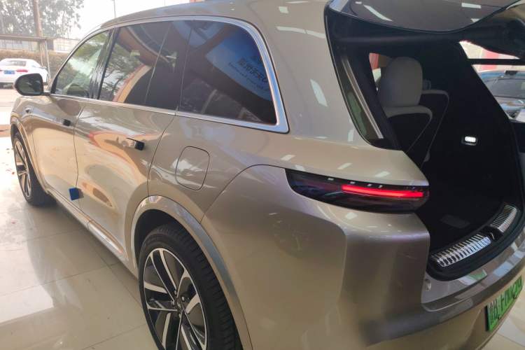 Used Li Auto L8 2024 Ultra Model
