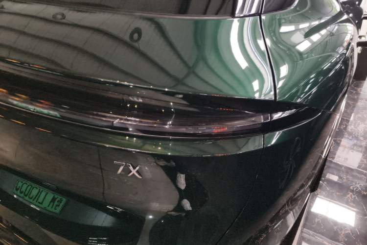 Used Zeekr 7X 2025 100 kWh Long-Range Rear-Wheel Drive with Intelligent Driving Features Exterior 3