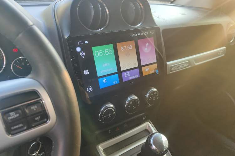 Used Jeep Compass 2013 2.4L four-wheel-drive sport version