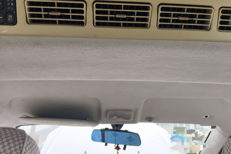 Used Dongfeng Fengon 330 2014 1.5L Manual Utility Version DK15 Headliner