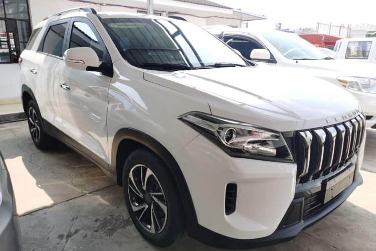 Used Dongfeng Fengon S560 2022 1.5T CVT Elite Version Front Right 45 Deg