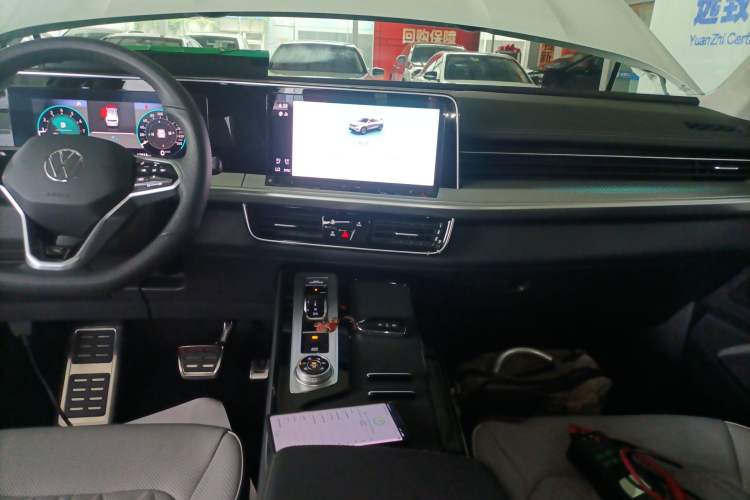 Used Volkswagen Tavendor 2023 380TSI Four-Wheel Drive R-Line Cruise Edition