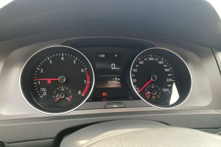 Used Volkswagen Golf 2016 1.6L Automatic Fashion Model