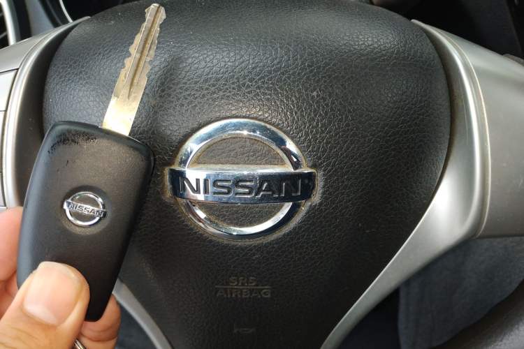 Used Nissan X-Trail 2017 2.0L Manual Classic Edition 2WD
