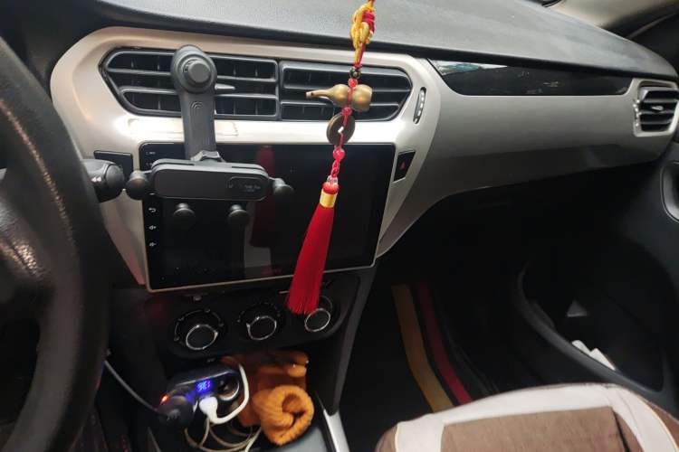 Used Peugeot 301 2017 1.6L Manual Comfort Edition Audio And AC Panel