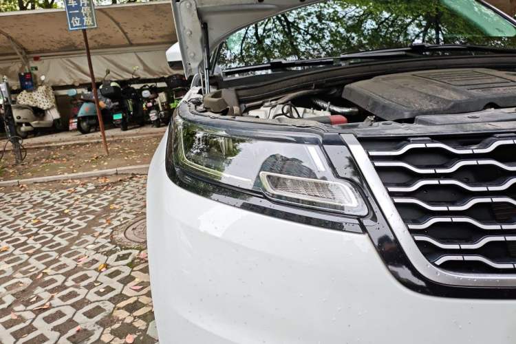 Used Land Rover Range Velar 2022 250 PS