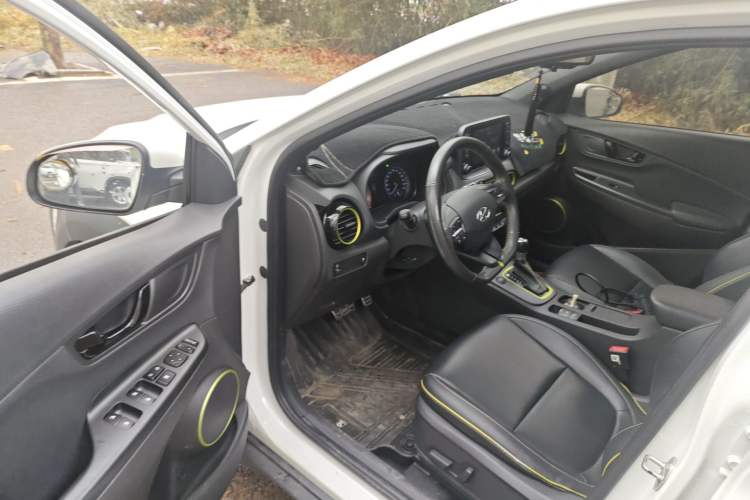 Used Hyundai ENCINO 2018 1.6T Dual-Clutch ZhiPao Edition China V Standard Driver Seat