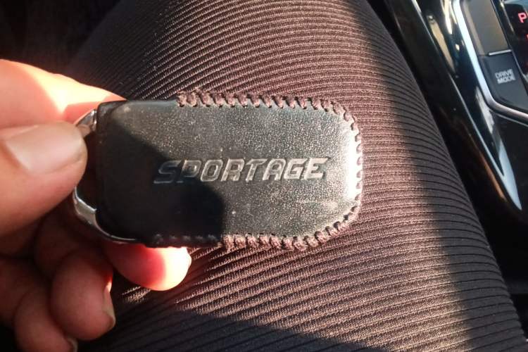 Used Kia Sportage R 2018 2.0L Automatic Smart Luxury Version China V Standard Vehicle Key