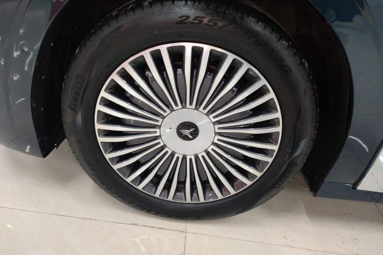 Used VOYAH Dream 2025 PHEV Four-Wheel-Drive Flagship Kunpeng Edition