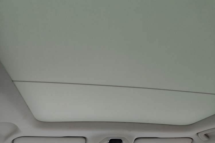 Used Geely Auto icon 2025 Linglong 1.5TD Qingcheng Edition
