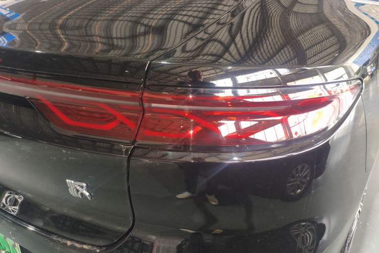 Used BYD Han 2022 DM-i 121KM Luxury Model Right Rear Taillight