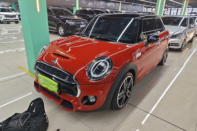 Used MINI 2018 2.0T COOPER S Racing Edition 5-door model