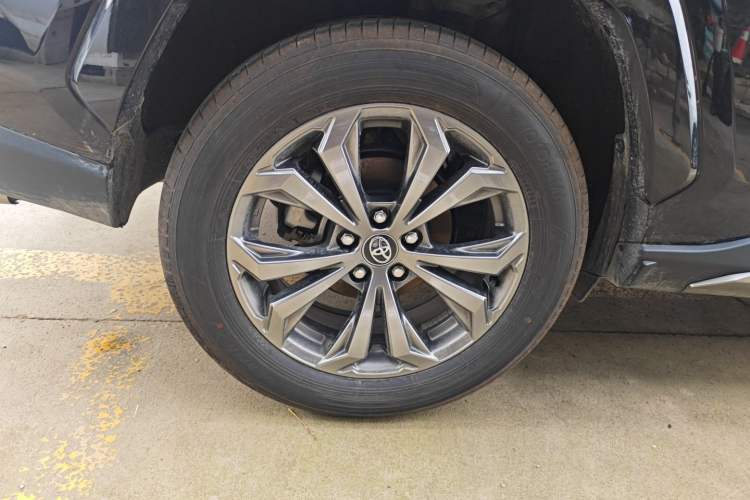 Used Toyota RAV4 2024 2.0L CVT Two-Wheel Drive Fashion Plus Edition