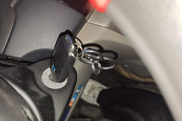 Used Changan Alsvin V3 2012 1.3L Manual Luxury Version China IV Standard