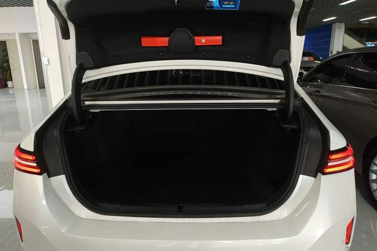 Used BMW 5 Series 2024 530Li Leading Model M Sport Package
