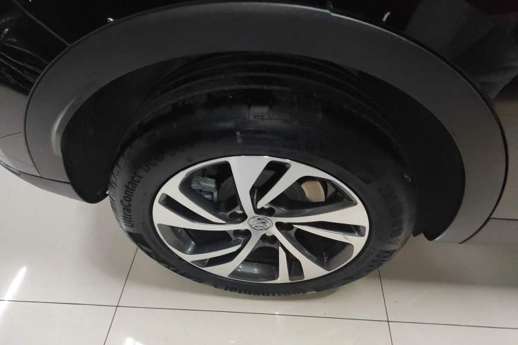 Used Buick Envision 2022 Facelift Encore S 652T Two-Wheel-Drive Luxury Model
