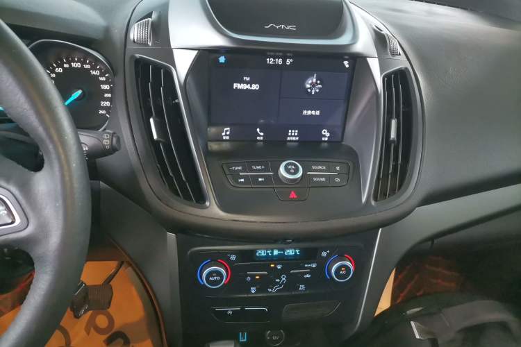 Used Ford Kuga 2019 EcoBoost 180 Two-Wheel-Drive Platinum Edition China VI Standard