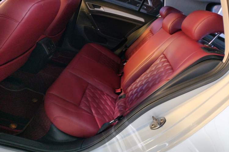 Used Volkswagen Golf 2019 200TSI DSG Comfort & Ambition Edition China VI Standard