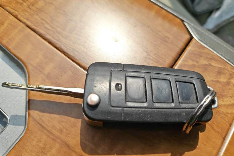 Used Toyota Camry 2012 200G Classic Luxury Edition