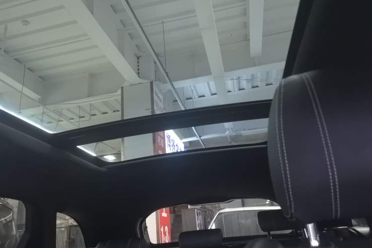 Used Land Rover Range Rover Velar 2018 P380 R-DYNAMIC SE