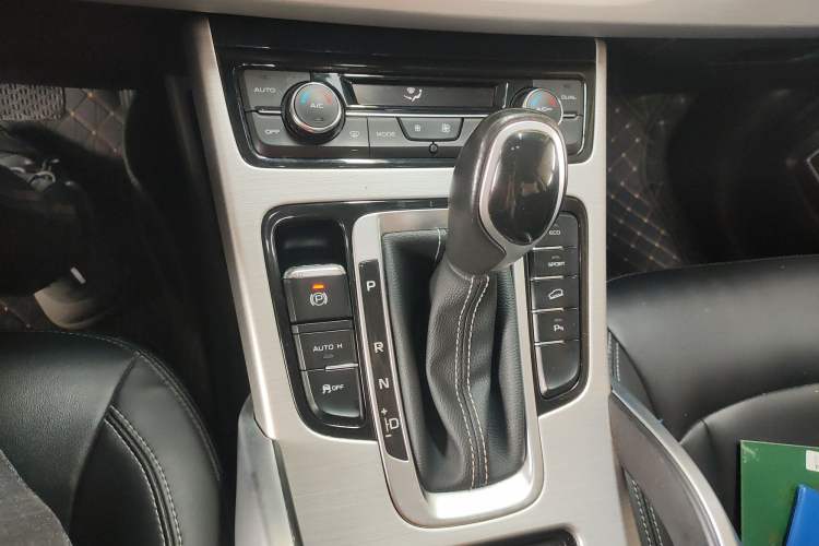 Used Geely Auto Emgrand X7 Sport 2016 1.8TD Automatic Smart Connectivity Version