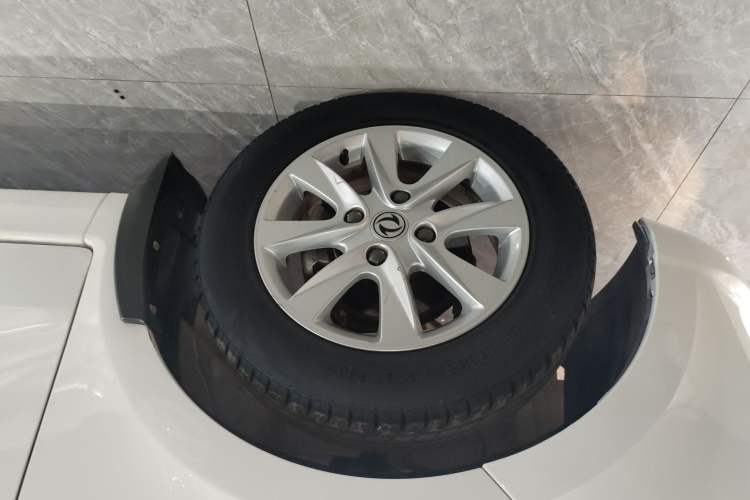 Used Dongfeng Fengon 330 2019 1.5L 330S Manual Comfort Version China VI Standard