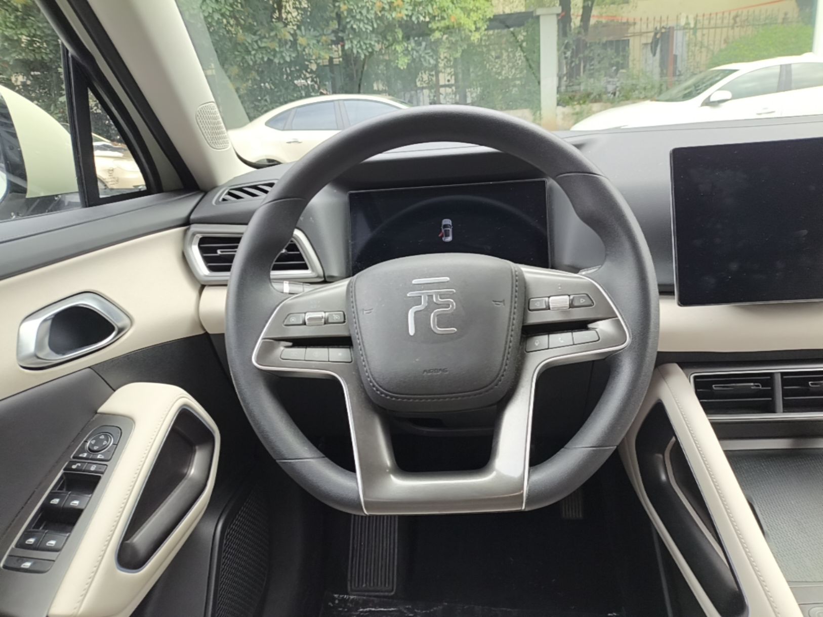 BYD Yuan UP 2024 401 km Active Version — снимка 13