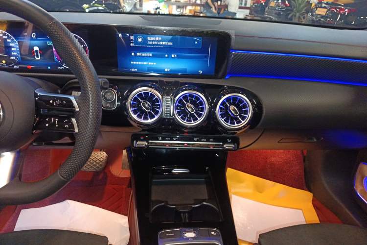 Used Mercedes-Benz A-Class 2024 Updated A 200 L Fashion Version Audio And AC Panel