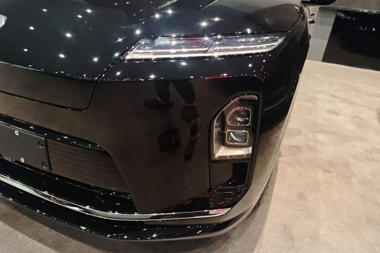 Used Nio ES8 2026 Model 6-seat Executive Luxury Edition Left Front Headlight