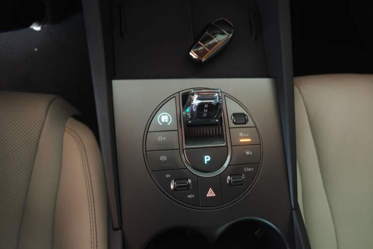 Used BYD Seal 06 New Energy 2024 DM-i 80KM Luxury Model
