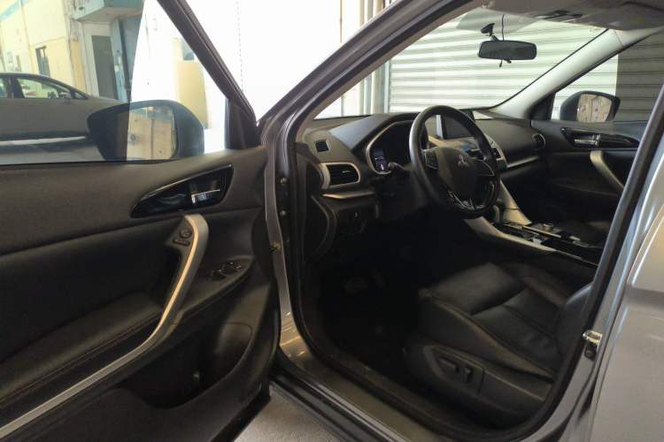 Used Mitsubishi Eclipse Cross 2018 1.5T CVT Two-Wheel Drive Dream Edition