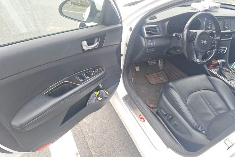 Used Kia K5 2016 2.0L Automatic LUX