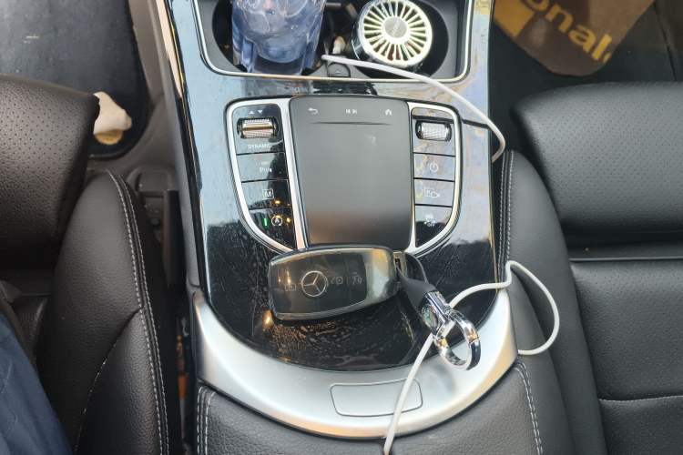 Used Mercedes-Benz GLC 2022 Facelifted GLC 260 L 4MATIC Dynamic Edition Vehicle Key