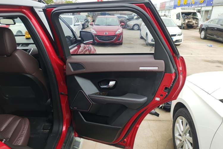 Used Land X7 2015 2.0T Panoramic Prestige Edition