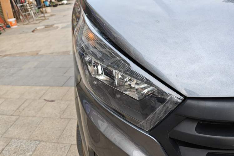 Used SRM Jinhaishi M 2024 1.5L Engineering Lion Passenger Van 5/6/7 Seats Exterior 6