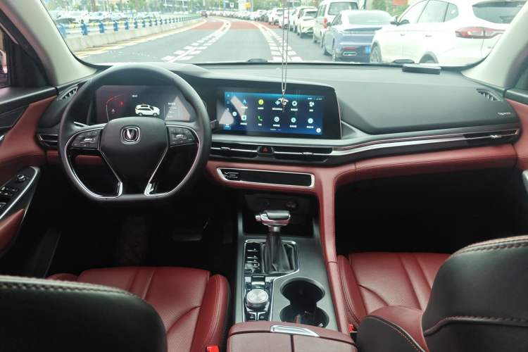 Used CHANGAN CS75 PLUS 2020 1.5T Automatic Luxury Version Center Console