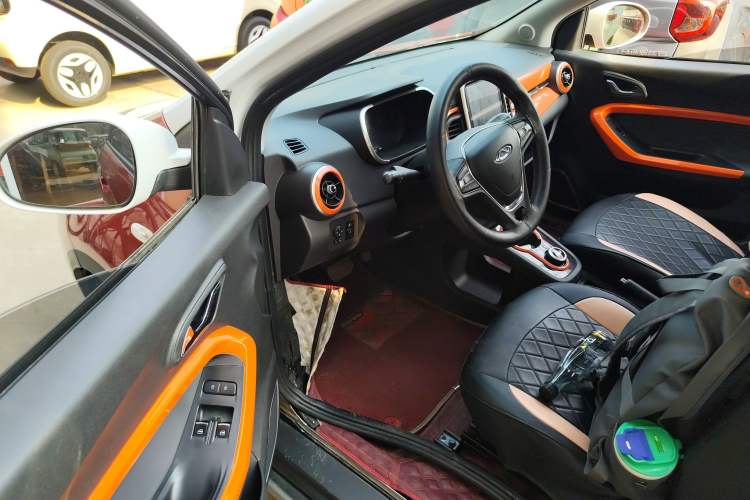 Used Chery QQ Little Ant 2021 150 000 Yuan Ant Fan Edition Ant Trend Version Lithium-Ion Battery Driver Seat