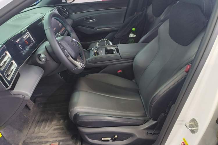 Used BYD Qin L 2024 DM-i 120KM Beyond Model Left Front Seat