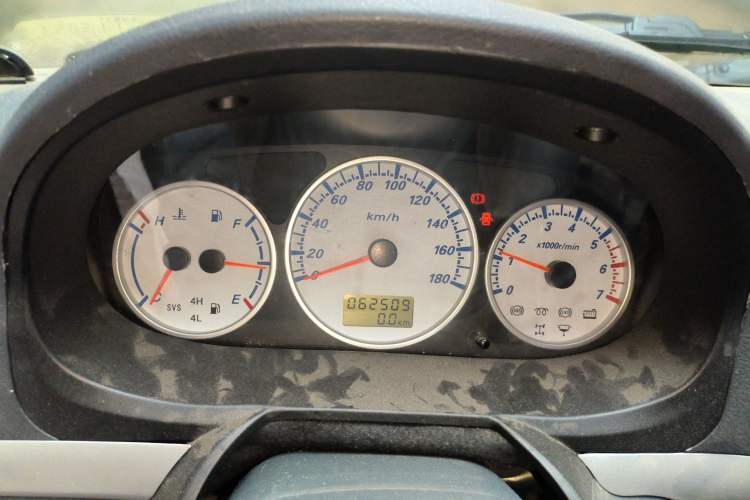 Used King Long Golden Way 2016 2.0L Value-Plus Edition 4G20
