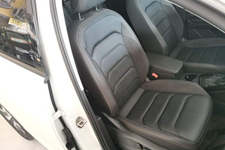 Used Volkswagen Tayron 2022 280TSI Two-Wheel Drive Luxury Smart Connectivity Version
