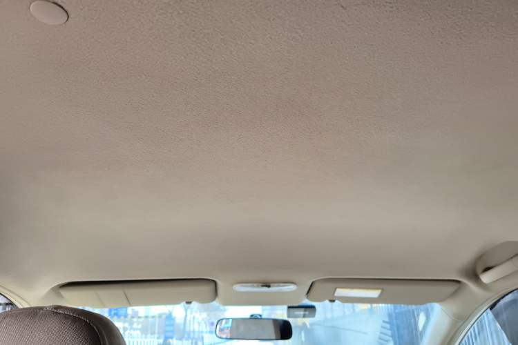 Used Venucia D50 2013 1.6L Manual Fashion Edition
