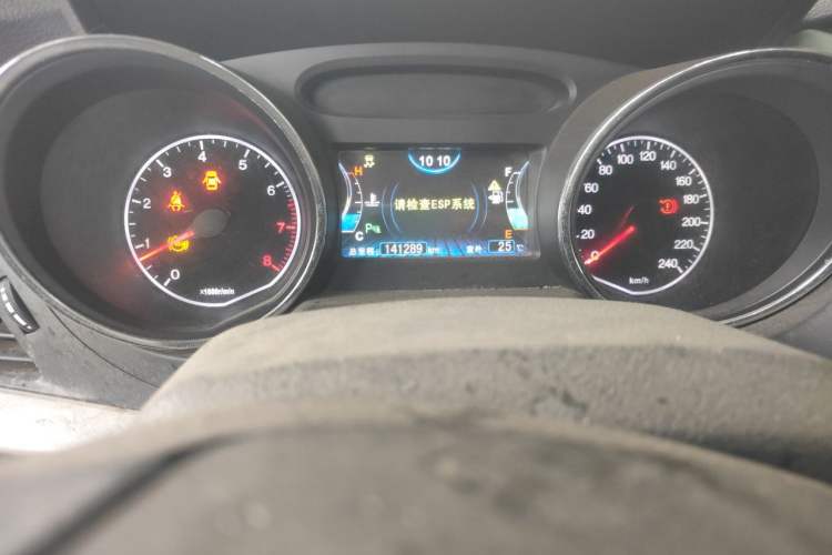 Used BYD G5 2014 1.5TI Manual Luxury Edition