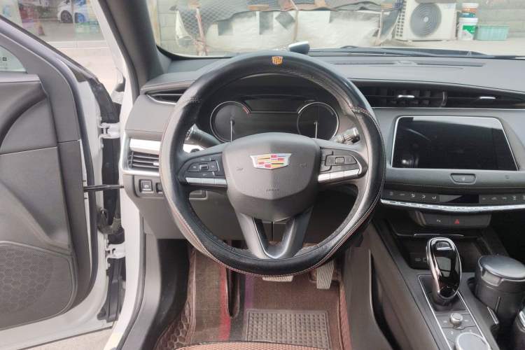 Used Cadillac XT4 2021 28T Two-Wheel Drive Tech Edition
